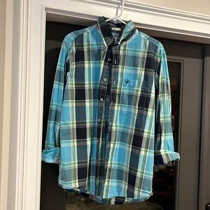 American eagle large plaid button up